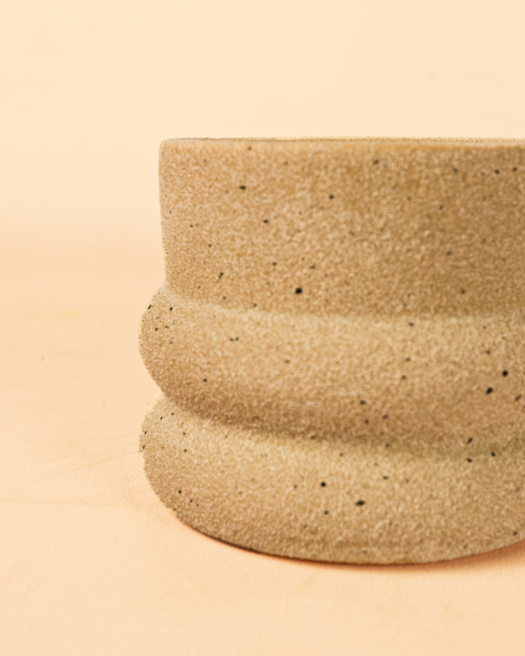 Wave -Mini Maceta Cerámica grey detalle