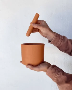 maceta-autorriego-terracota-amovible