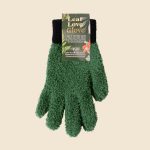 guantes limpiar hojas delante