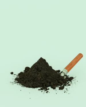 Turba negra detalle pala