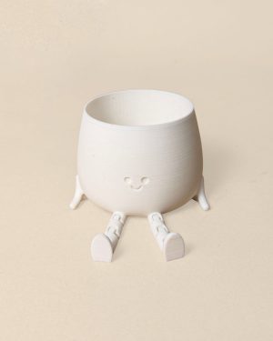 happy pot blanca sentada